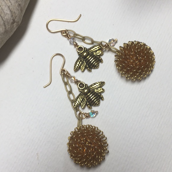 Upcycled bee gold tone earrings long dangle - Picture 5 of 8